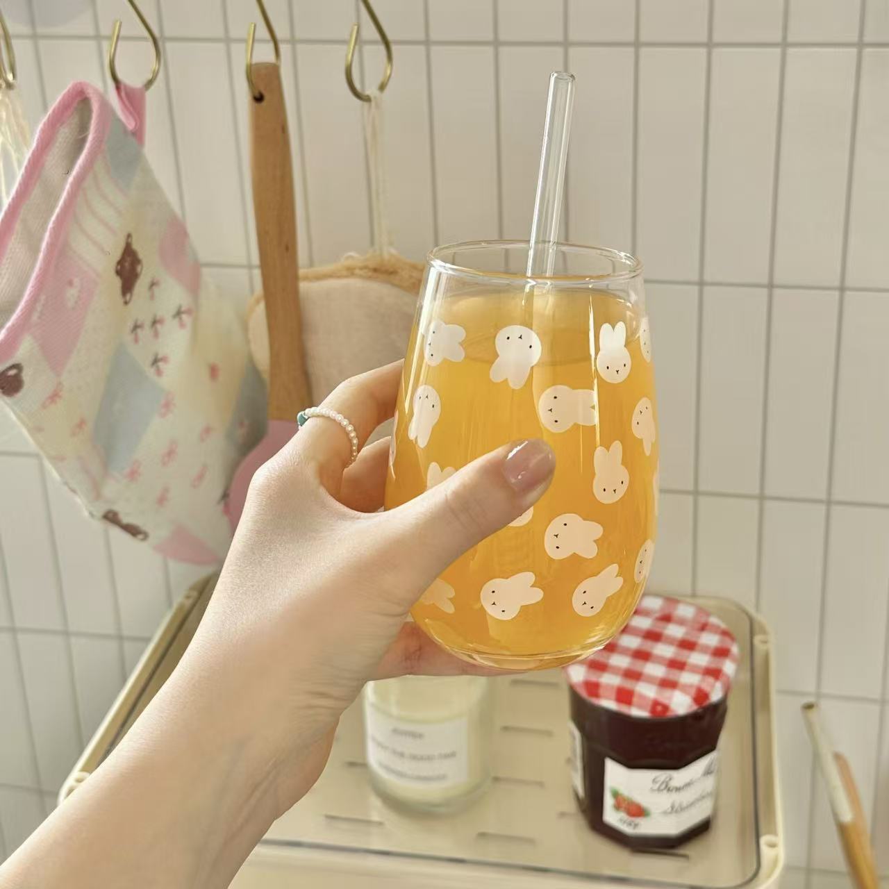 Copo de Vidro com Estampa do C - Water Tea And Coffee avaliação e preço