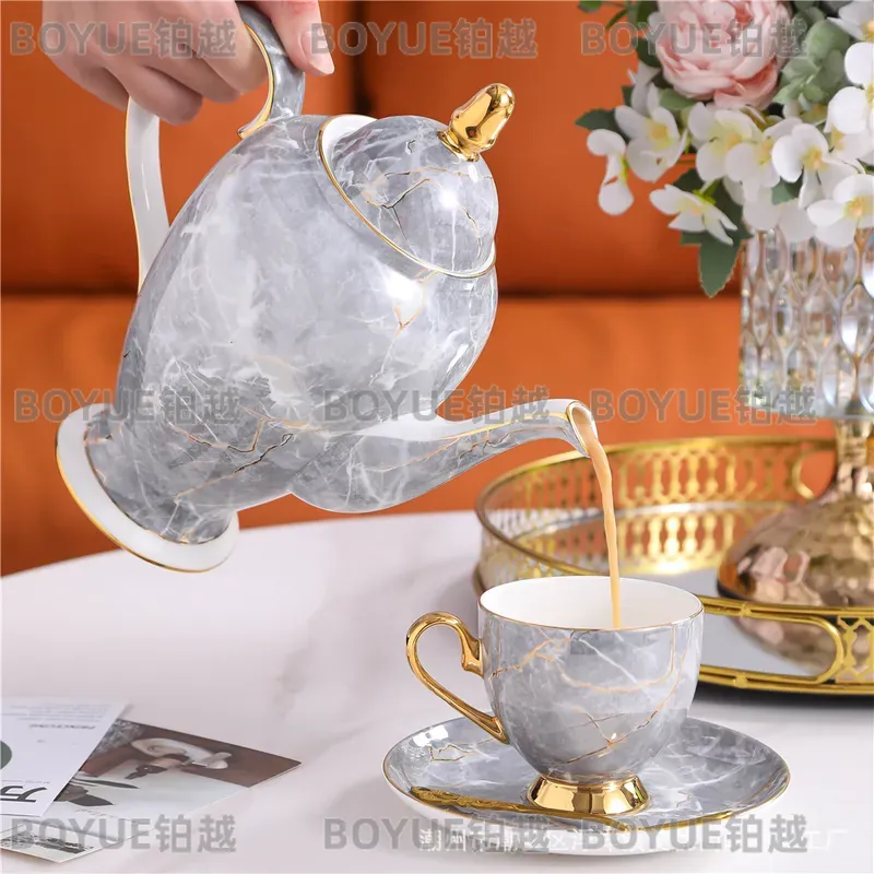 Conjunto de Xícara e Prato de  - Coffee Tea Box avaliação e preço